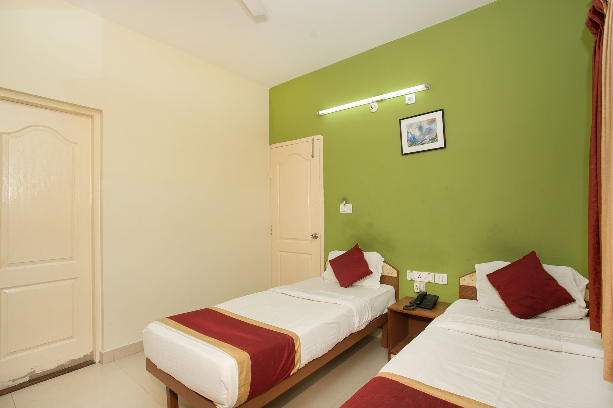 فندق Oyo 10478 Raj Residency بنغالور المظهر الخارجي الصورة