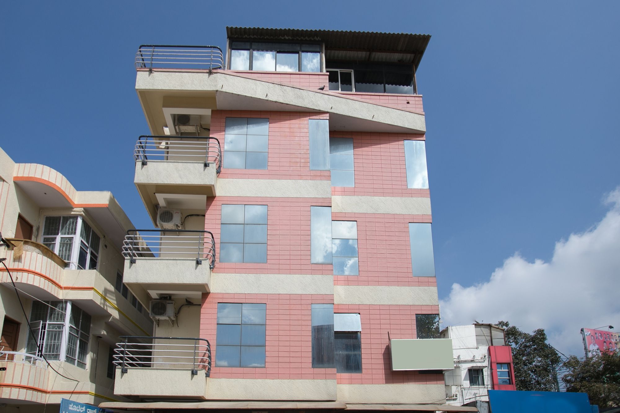 فندق Oyo 10478 Raj Residency بنغالور المظهر الخارجي الصورة